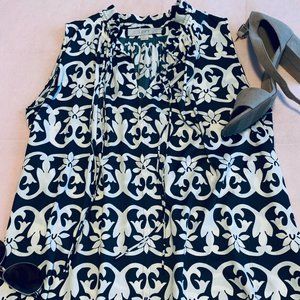 LOFT Blouse no sleeves